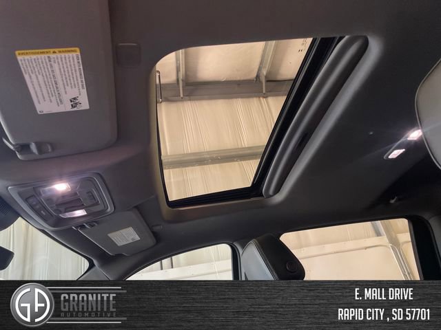 Used 2024 GMC Sierra 3500 Denali w/ Denali Reserve Package image 28