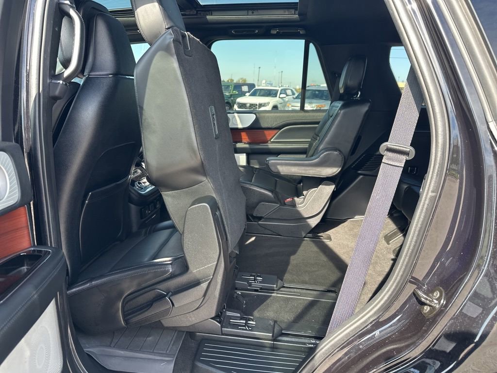 Used 2021 Lincoln Navigator Reserve w/ Luxury Package image 41