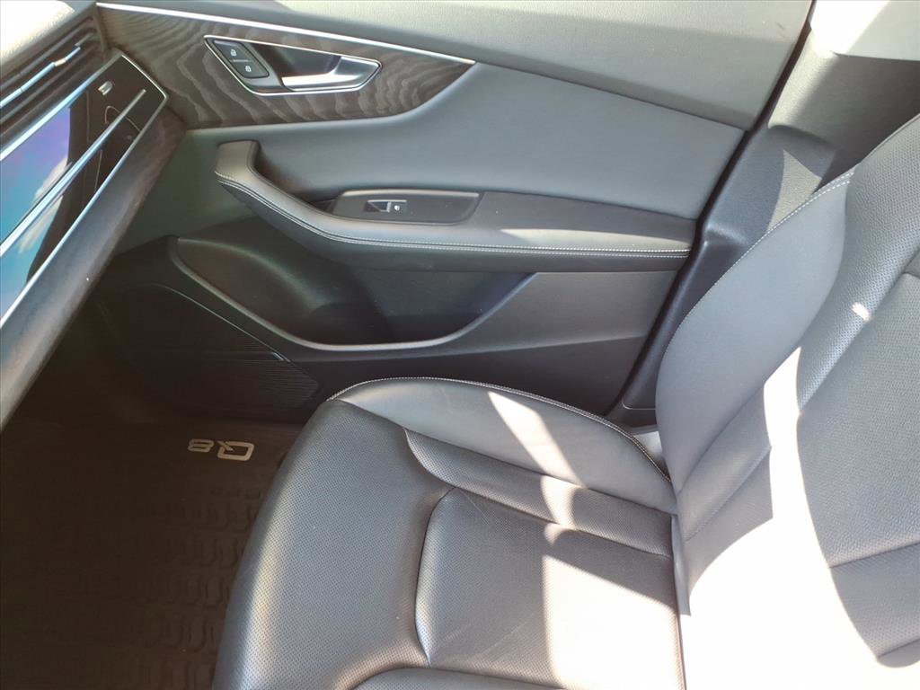 Used 2023 Audi Q8 Premium Plus w/ Premium Plus Package image 31