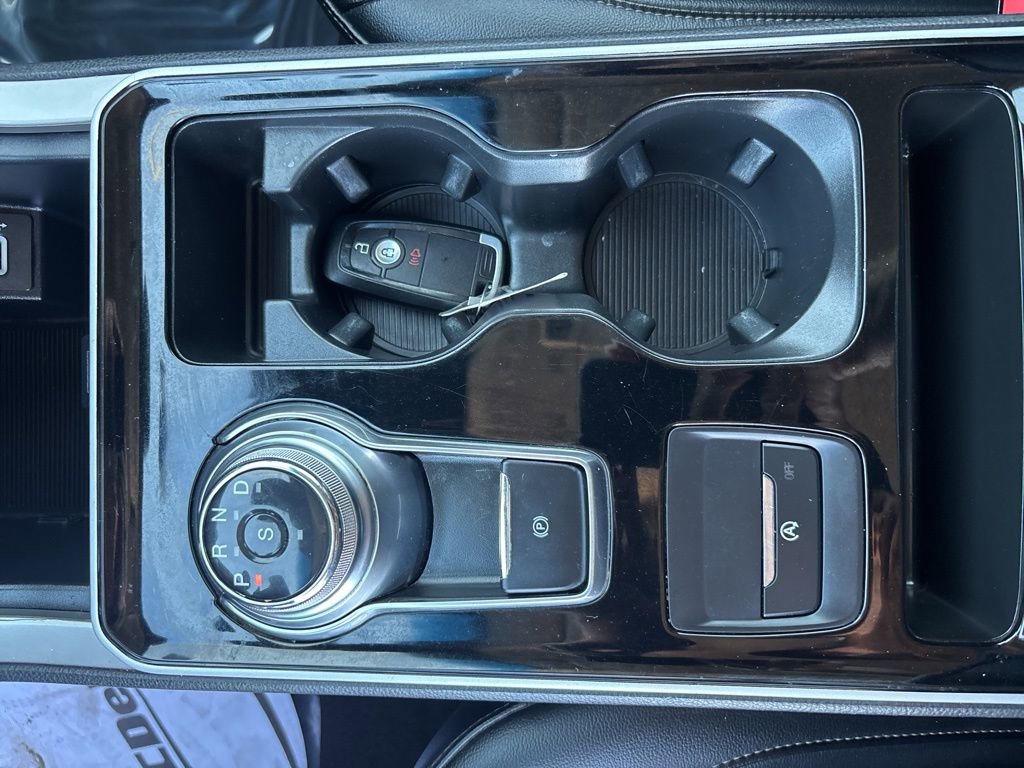 Used 2020 Ford Edge SEL image 26