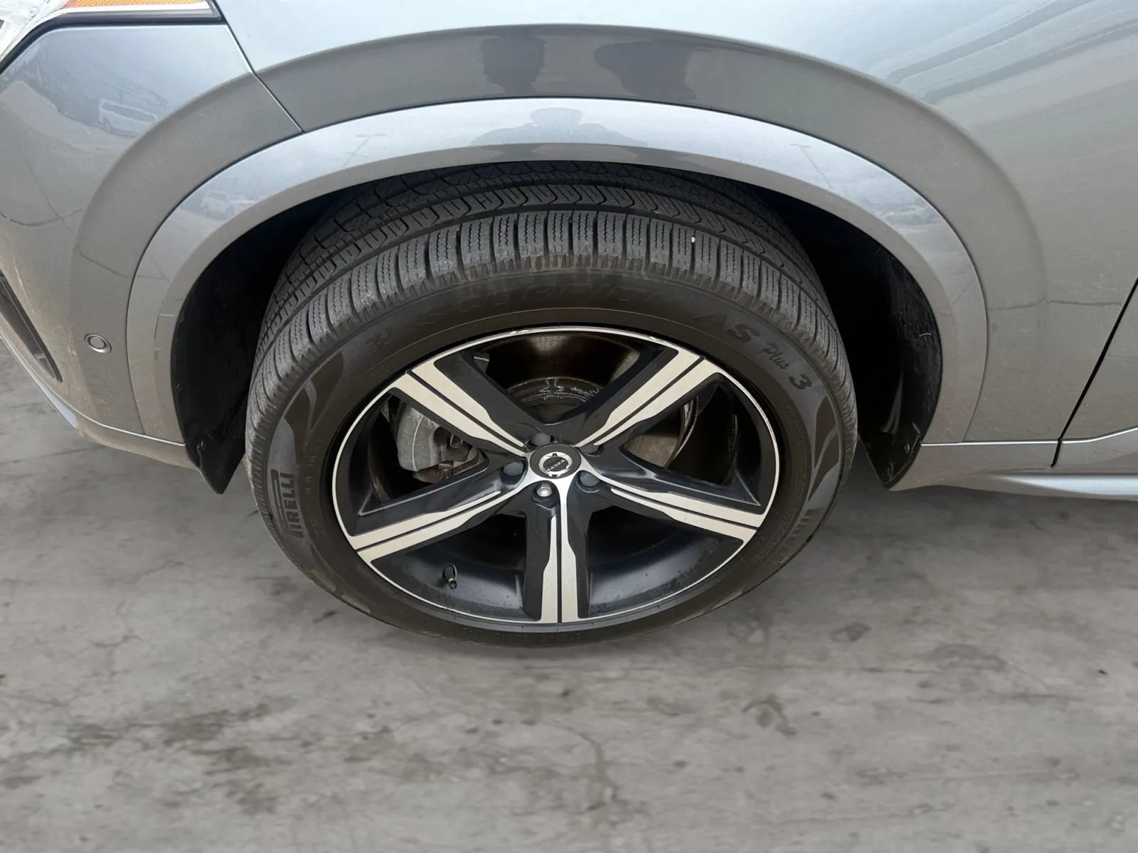 Used 2019 Volvo XC90 T6 R-Design w/ Protection Package Premier AWD/4WD image 43