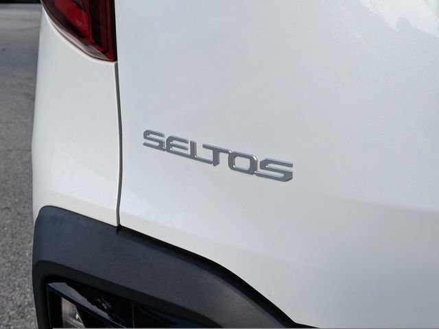 Certified 2024 Kia Seltos EX FWD image 13