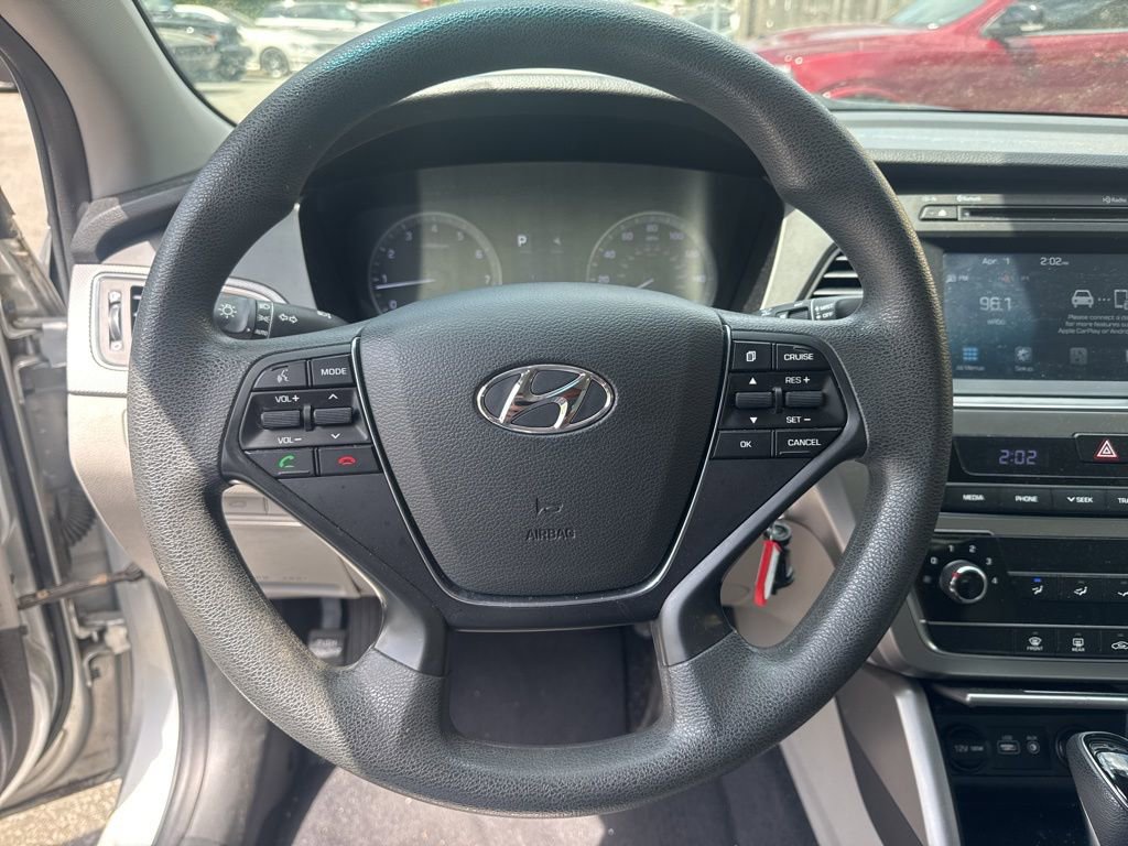 Used 2017 Hyundai Sonata SE w/ Cargo Package image 10