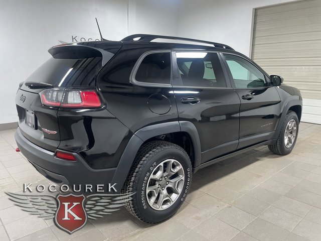 Used 2022 Jeep Cherokee Trailhawk image 6