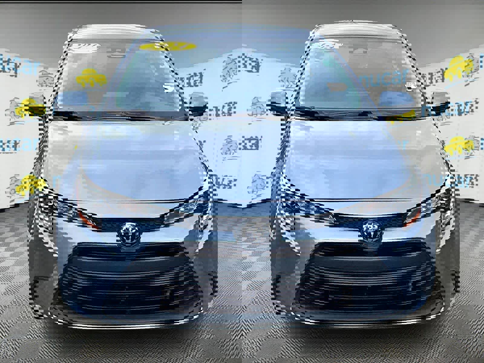 Used 2024 Toyota Corolla LE image 2