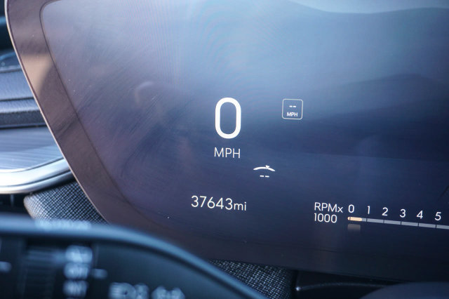 Used 2025 Buick Enclave Preferred FWD image 21