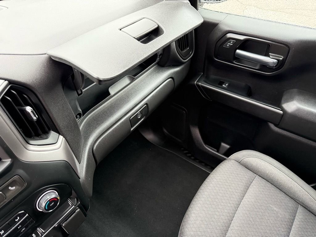 Used 2022 Chevrolet Silverado 1500 Custom image 28