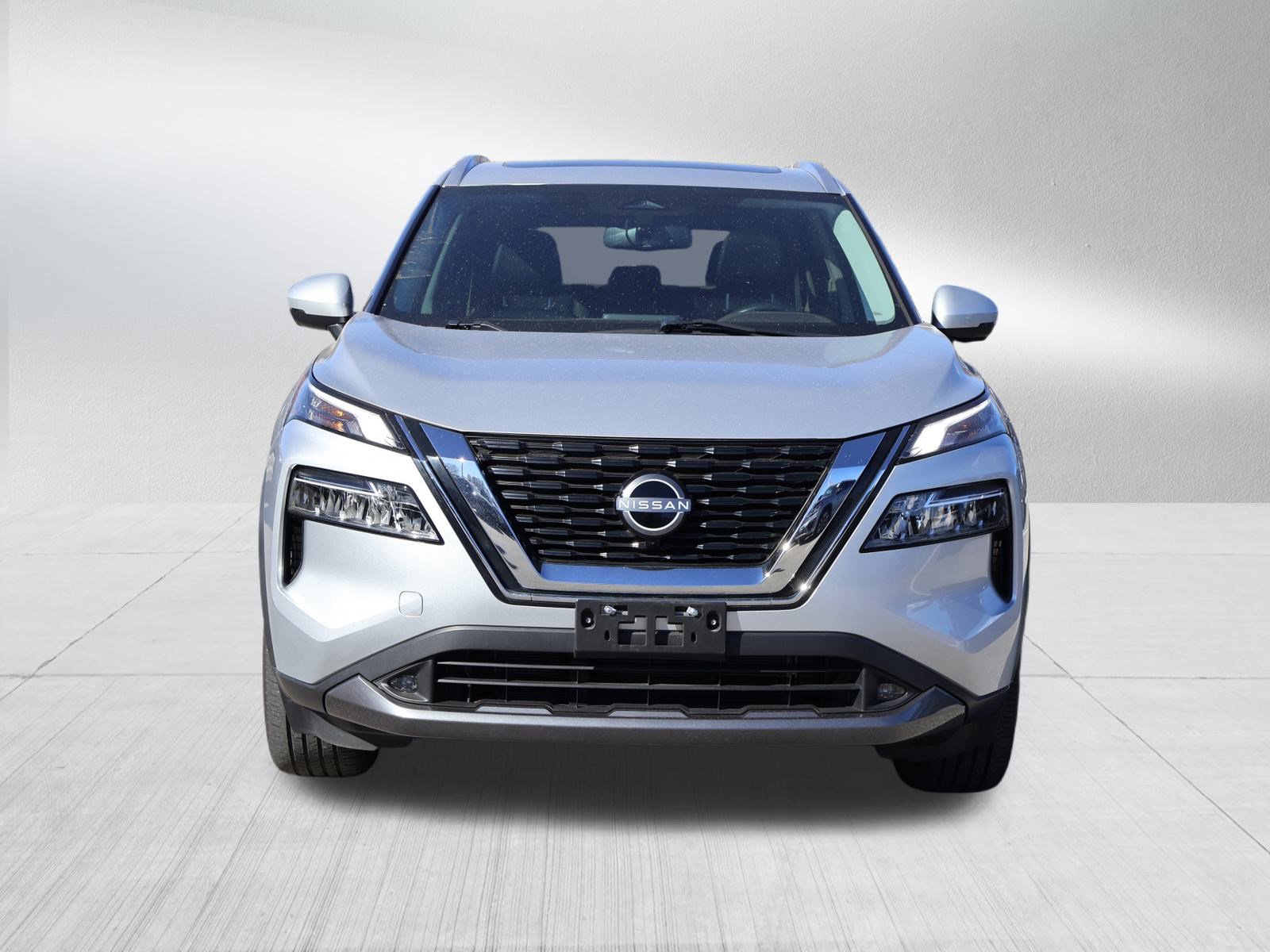 Used 2022 Nissan Rogue SL video 2