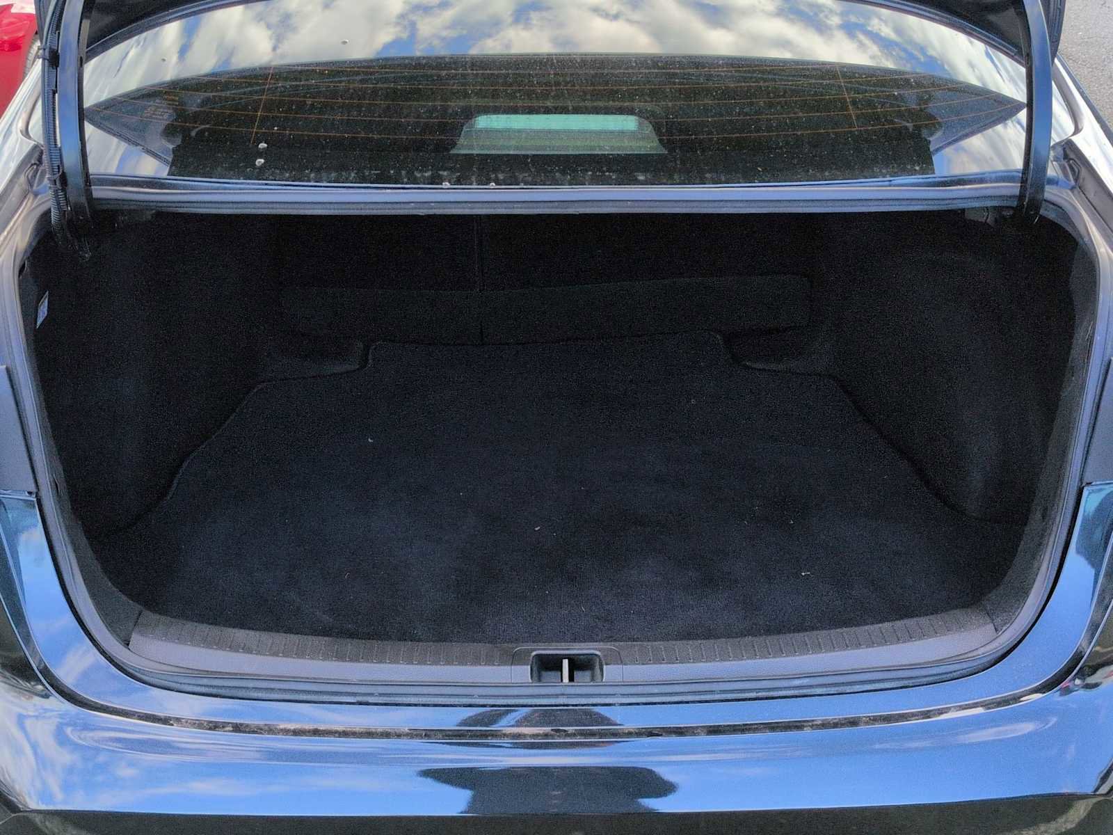 Used 2022 Toyota Corolla LE image 32