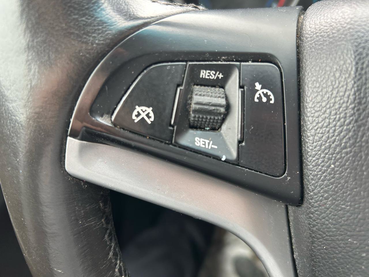 Used 2014 Chevrolet Cruze LT FWD image 18