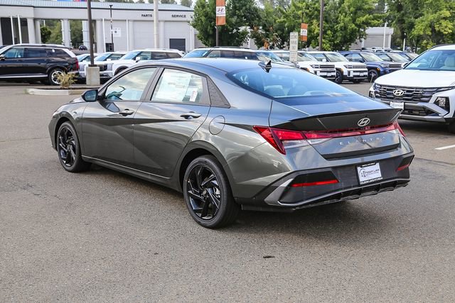New 2026 Hyundai Elantra Sport FWD image 2