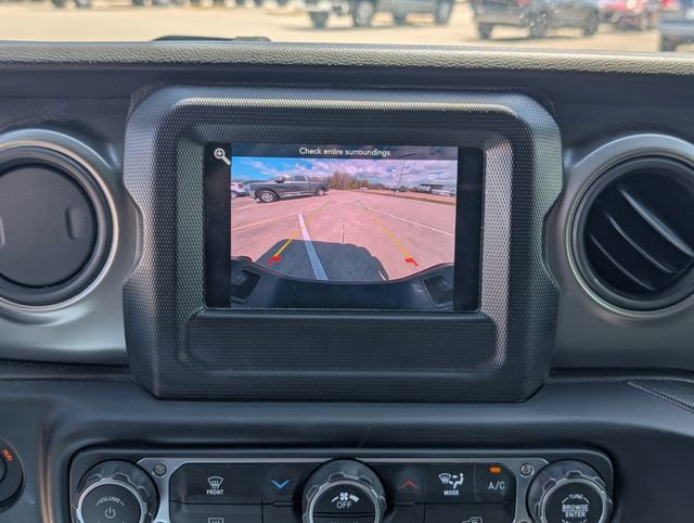 Used 2023 Jeep Gladiator Sport image 18