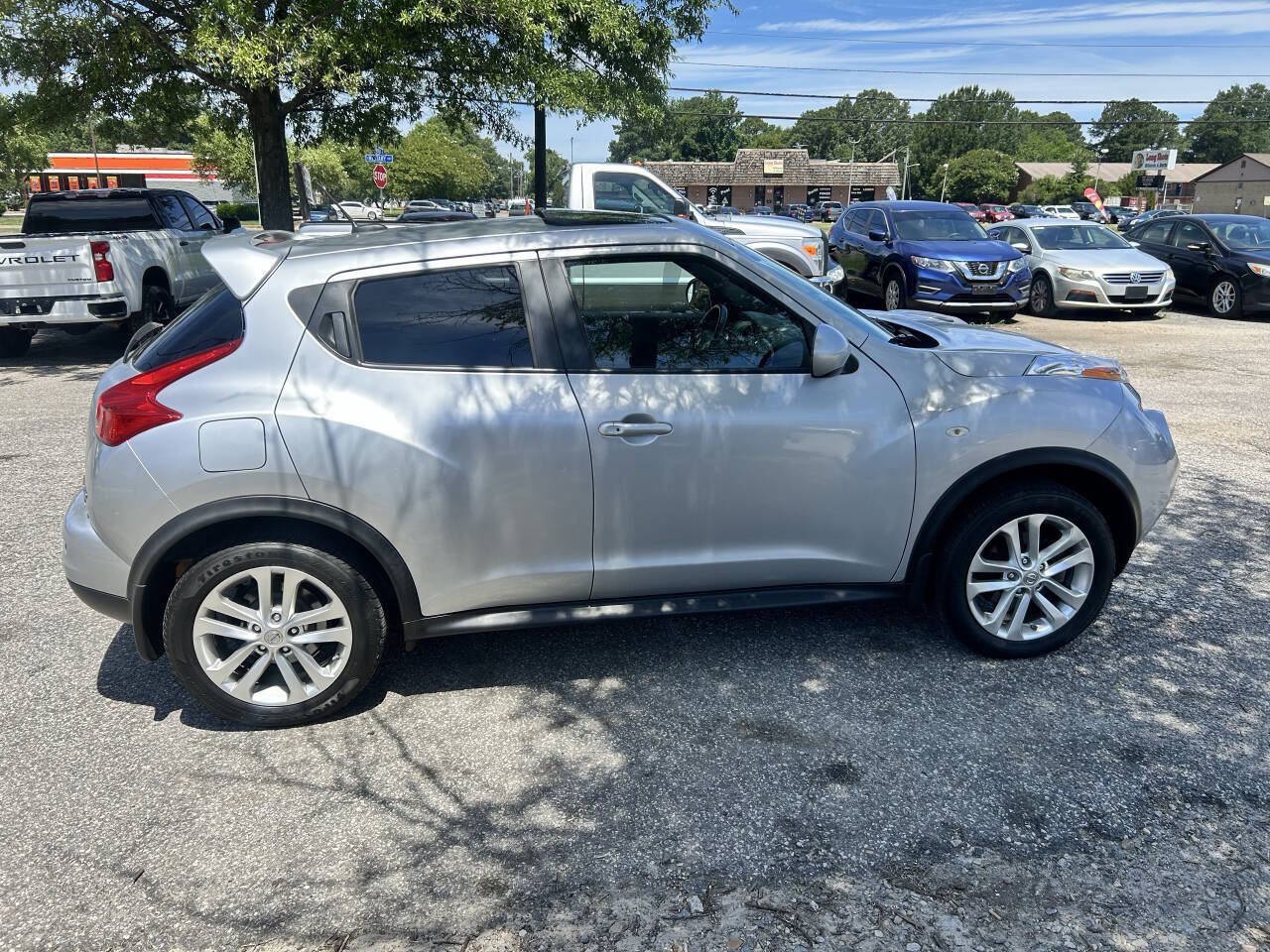 Used 2014 Nissan Juke SL AWD/4WD image 8