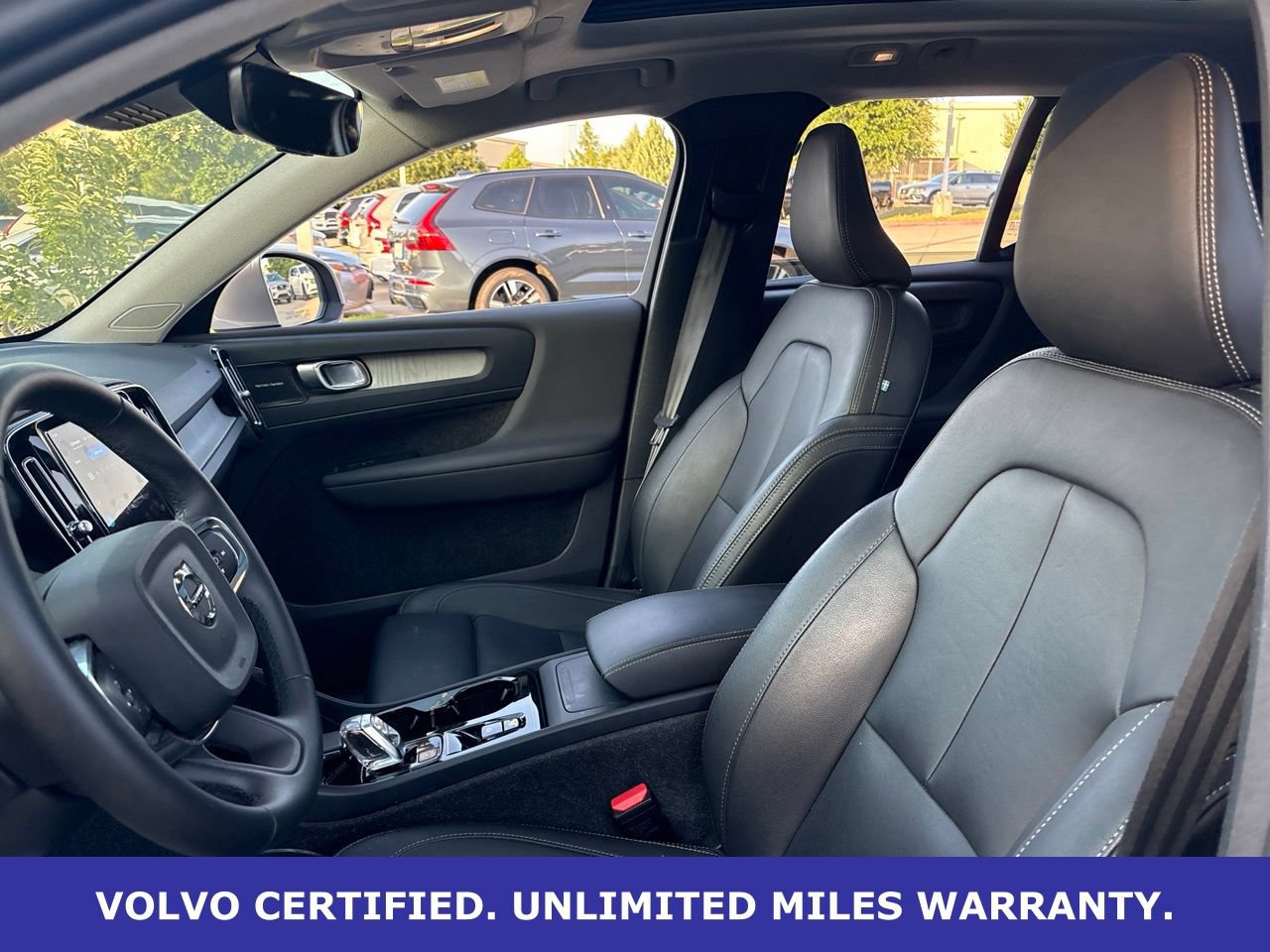 Certified 2024 Volvo XC40 B5 Plus w/ Protection Package Premier AWD/4WD image 18