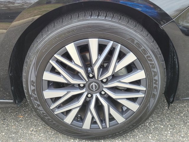 Used 2023 Nissan Altima 2.5 SV image 6