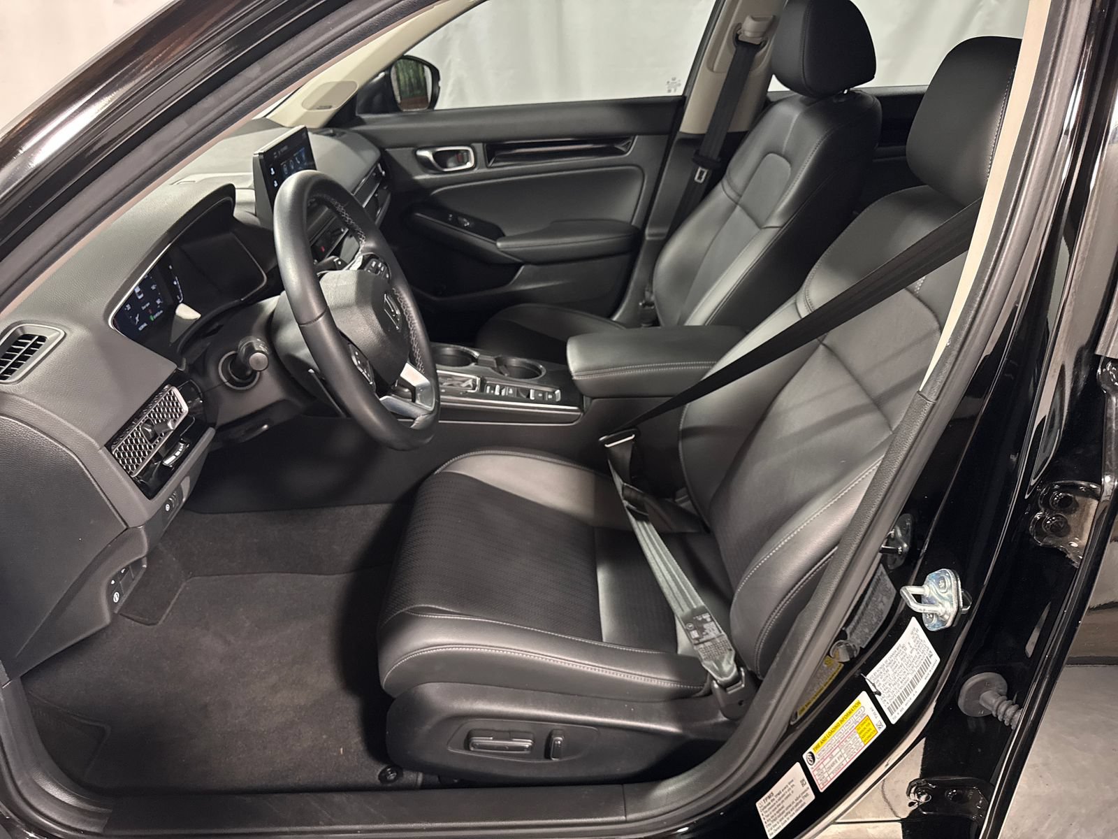 Used 2024 Honda Civic Touring image 7