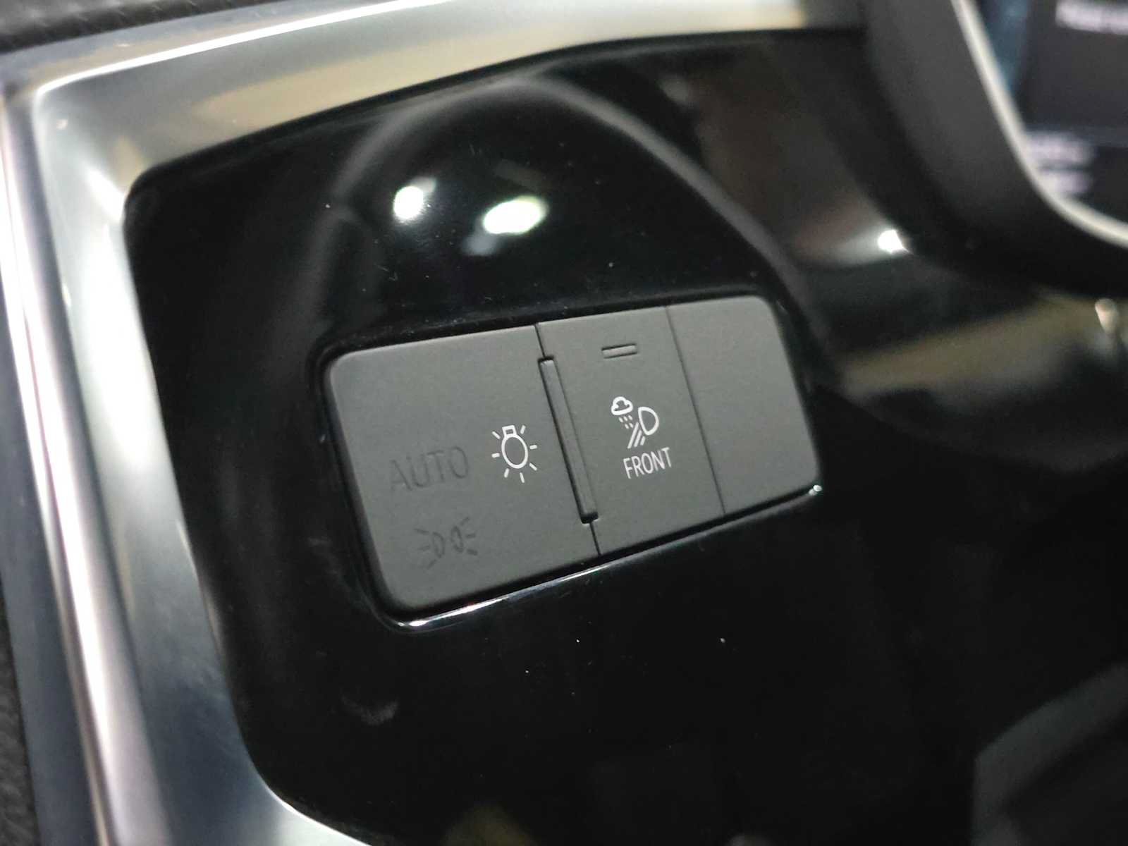 Used 2025 Audi Q3 2.0T Premium AWD/4WD image 23