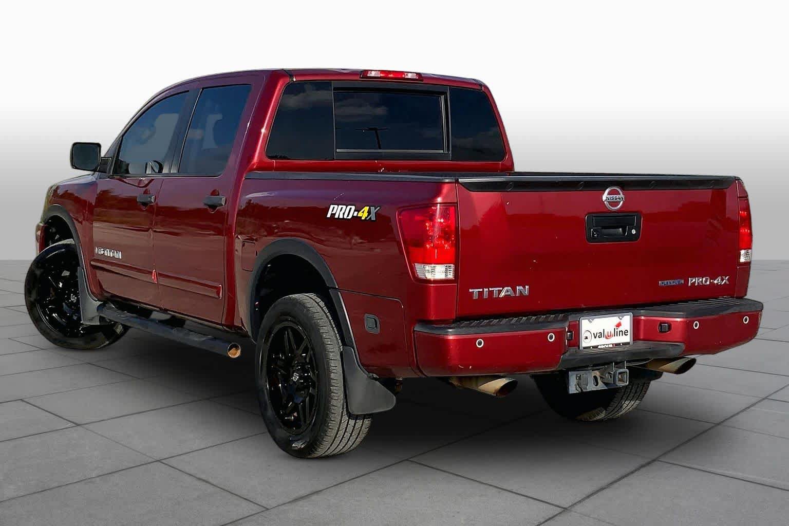 Used 2015 Nissan Titan PRO-4X AWD/4WD image 12