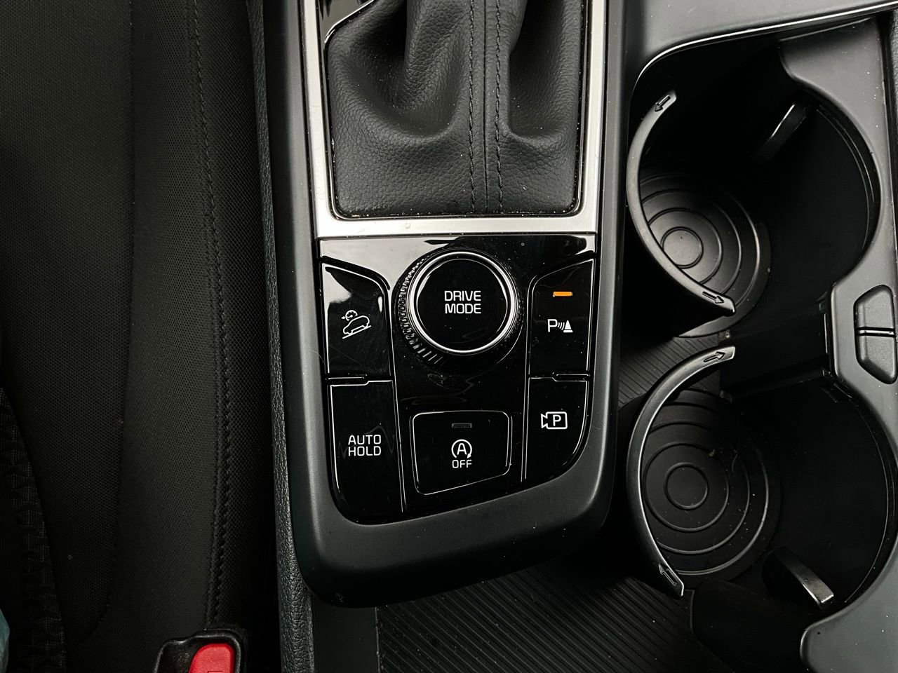 Used 2025 Kia Sportage LX image 21