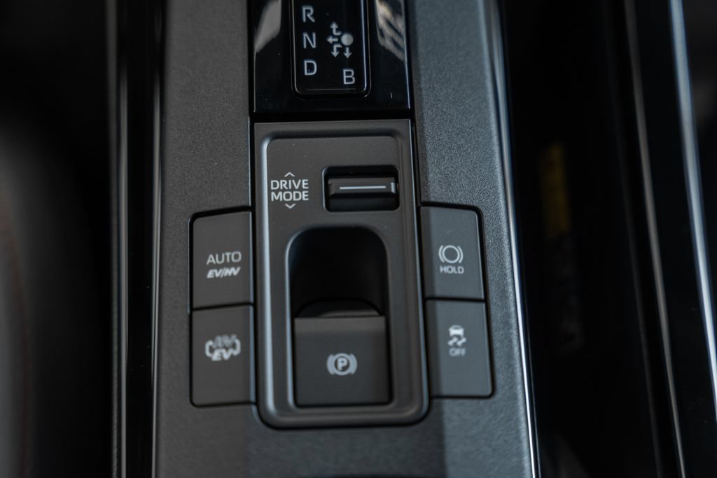New 2026 Toyota Prius Plug-In Hybrid FWD image 24