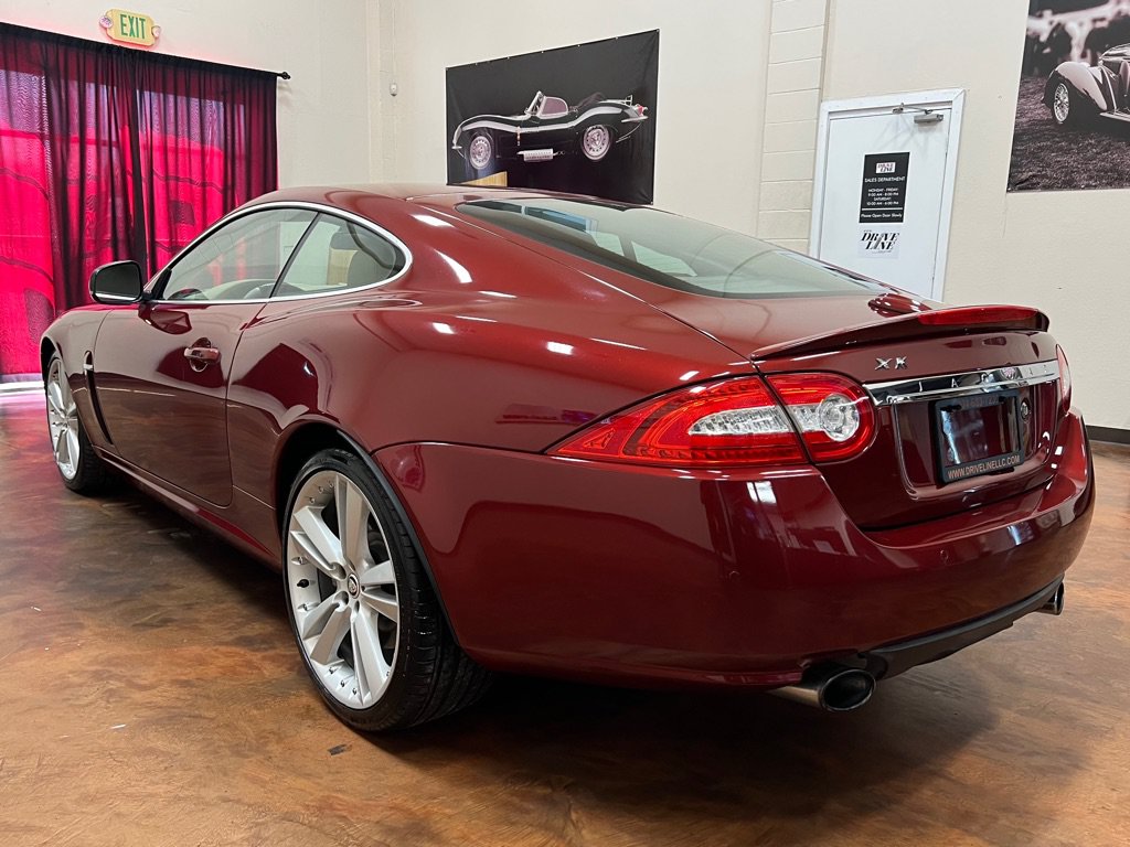 Used 2010 Jaguar XK Coupe RWD image 7