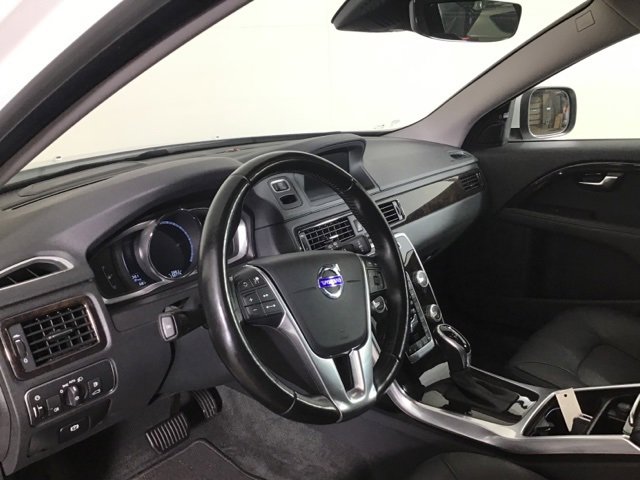 Used 2016 Volvo XC70 T5 Platinum w/ Climate Package image 8