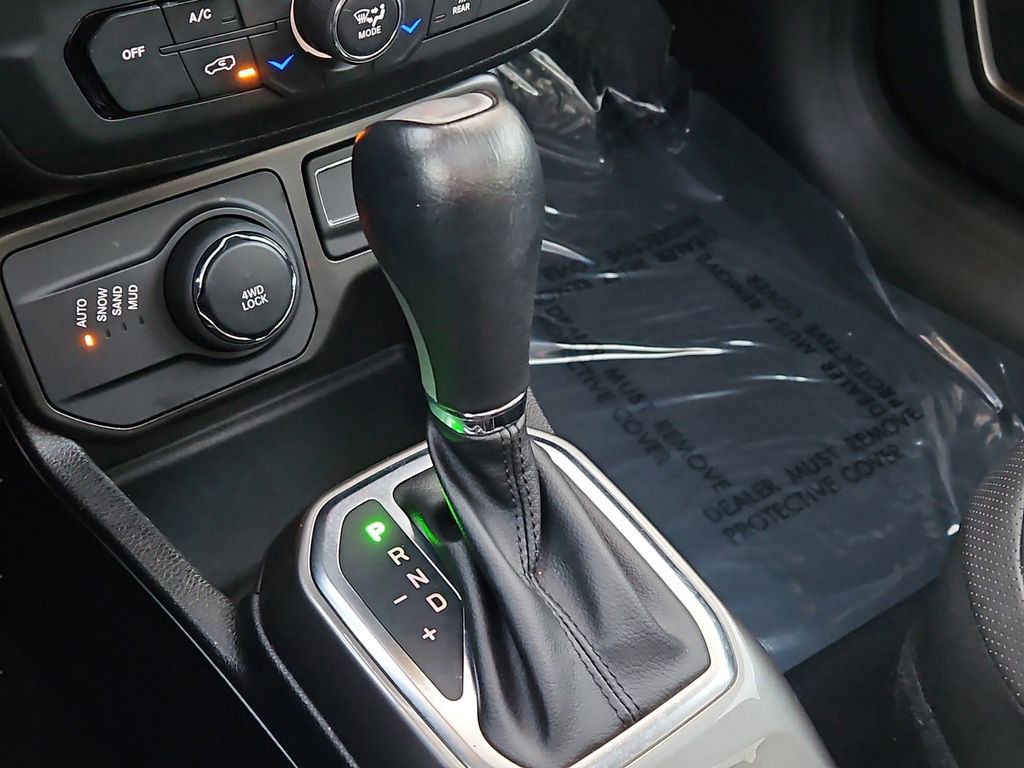 Used 2021 Jeep Renegade Limited w/ Sun & Sound Group image 31