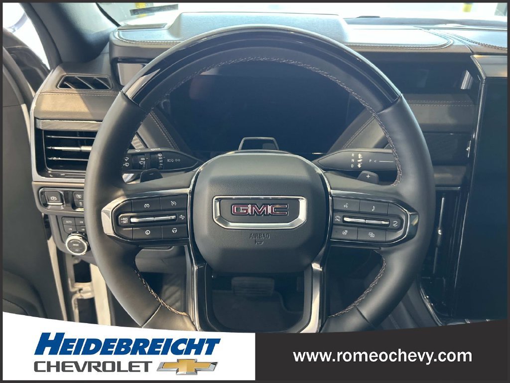 Used 2025 GMC Yukon AT4 w/ AT4 Premium Plus Package AWD/4WD image 20