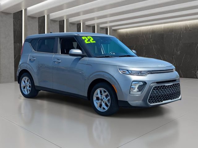 Used 2022 Kia Soul LX w/ Technology Package FWD image 8