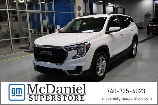 Used 2023 GMC Terrain SLE w/ Driver Convenience Package image 1