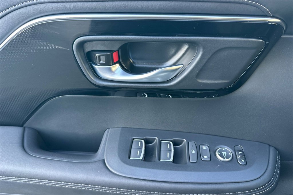 Certified 2025 Acura ADX AWD image 12