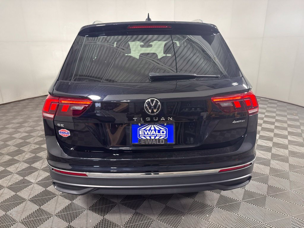 Used 2023 Volkswagen Tiguan SE AWD/4WD image 8
