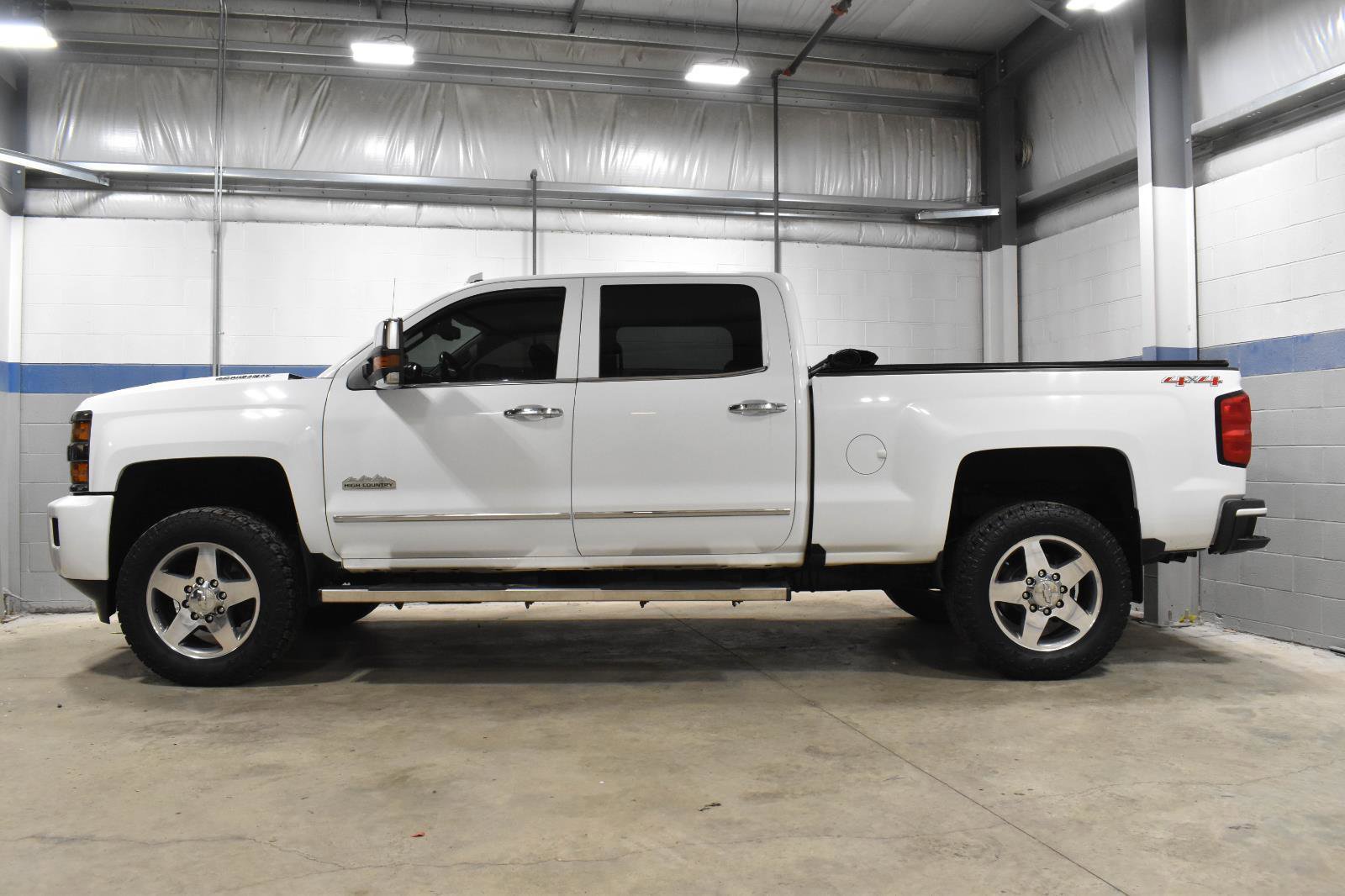 Used 2017 Chevrolet Silverado 2500 High Country w/ Duramax Plus Package image 23
