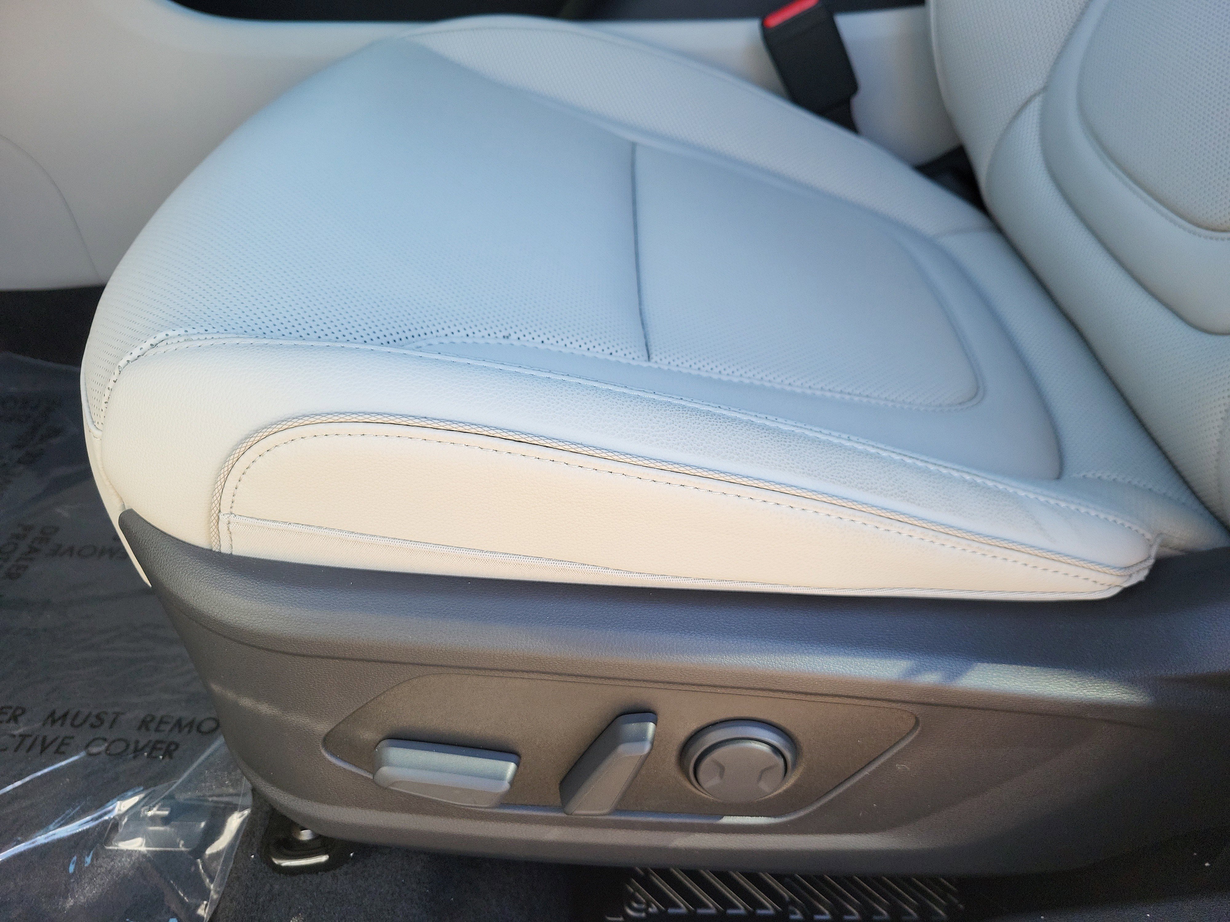 New 2025 Hyundai Tucson Limited image 8