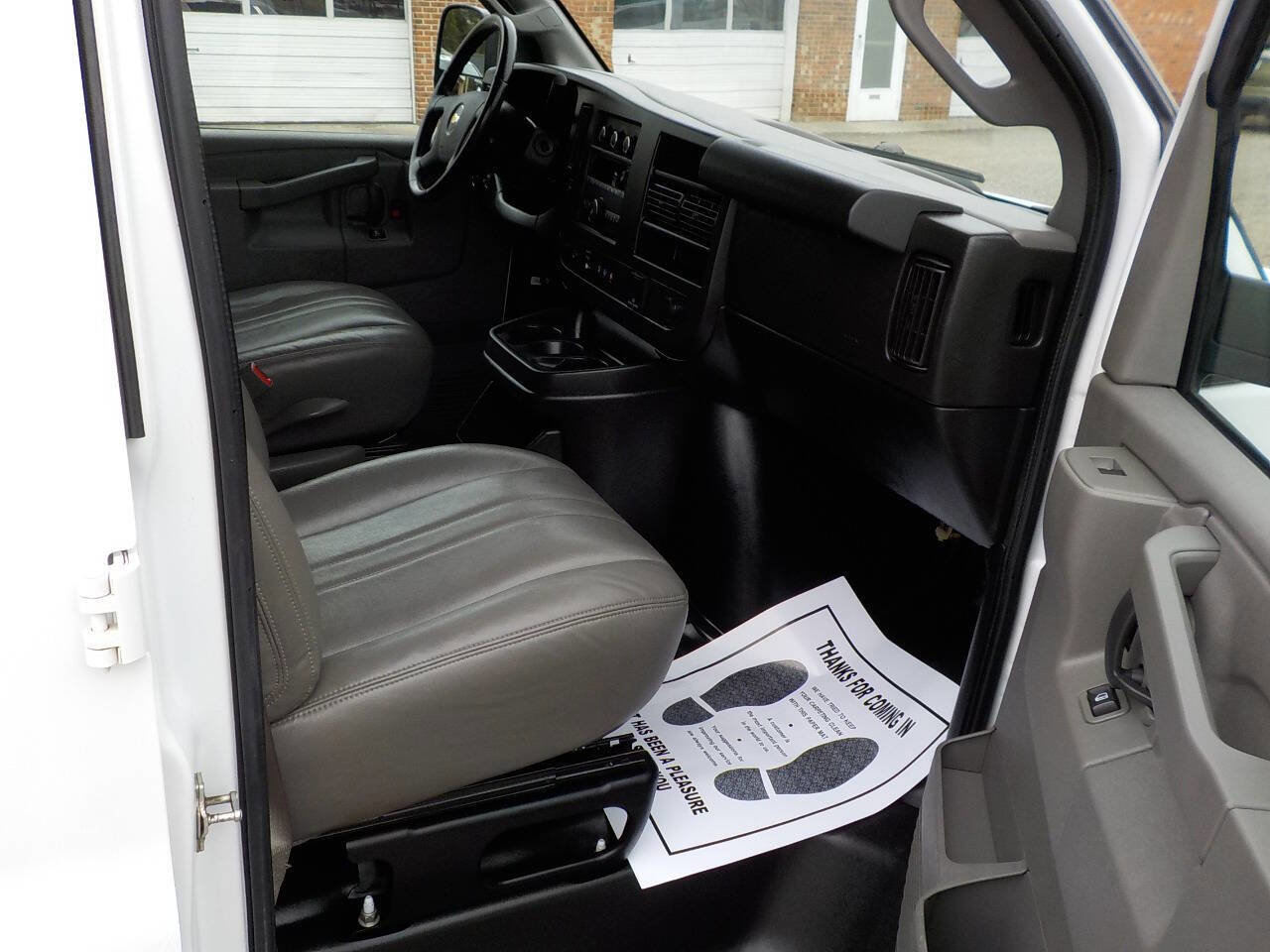 Used 2020 Chevrolet Express 2500 w/ Driver Convenience Package image 23