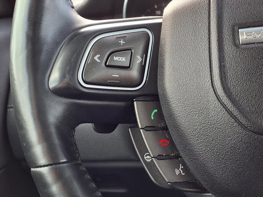 Used 2016 Land Rover Range Rover Evoque SE image 28