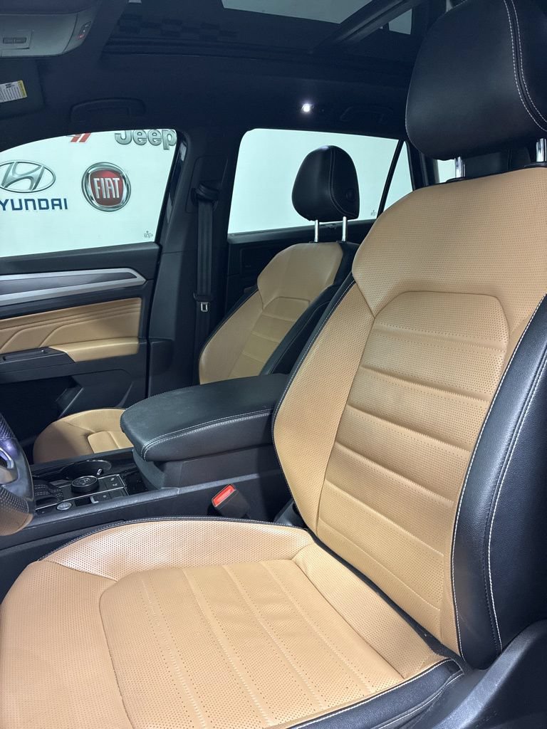 Used 2022 Volkswagen Atlas Cross Sport SEL Premium R-Line AWD/4WD image 10