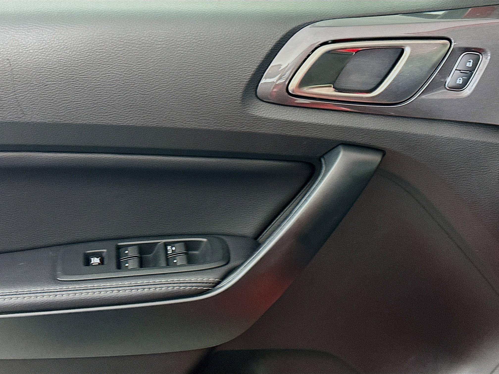 Used 2022 Ford Ranger Lariat w/ Equipment Group 501A High image 15