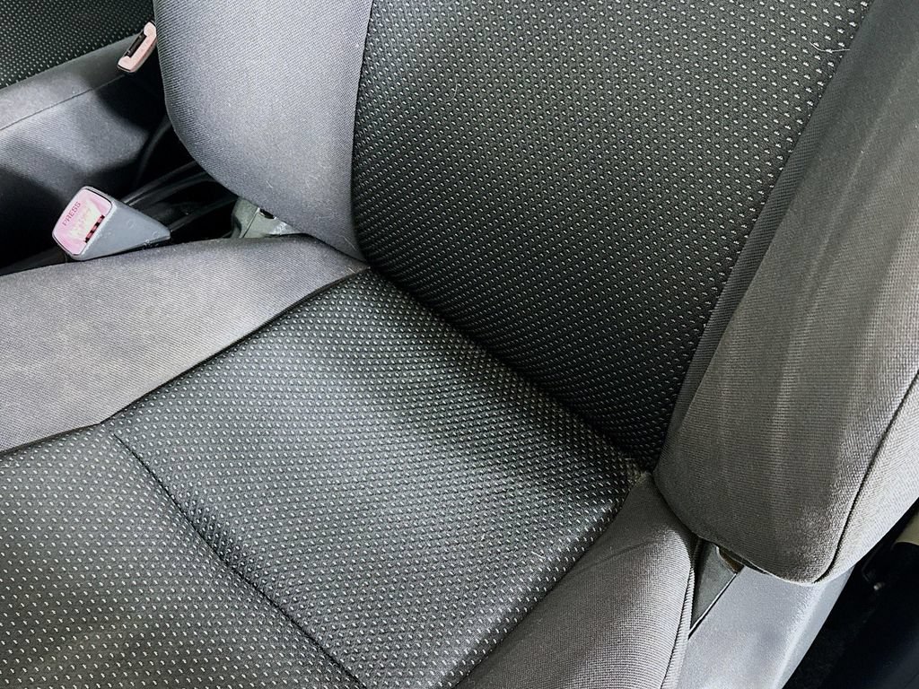 Used 2005 Scion xA FWD image 18
