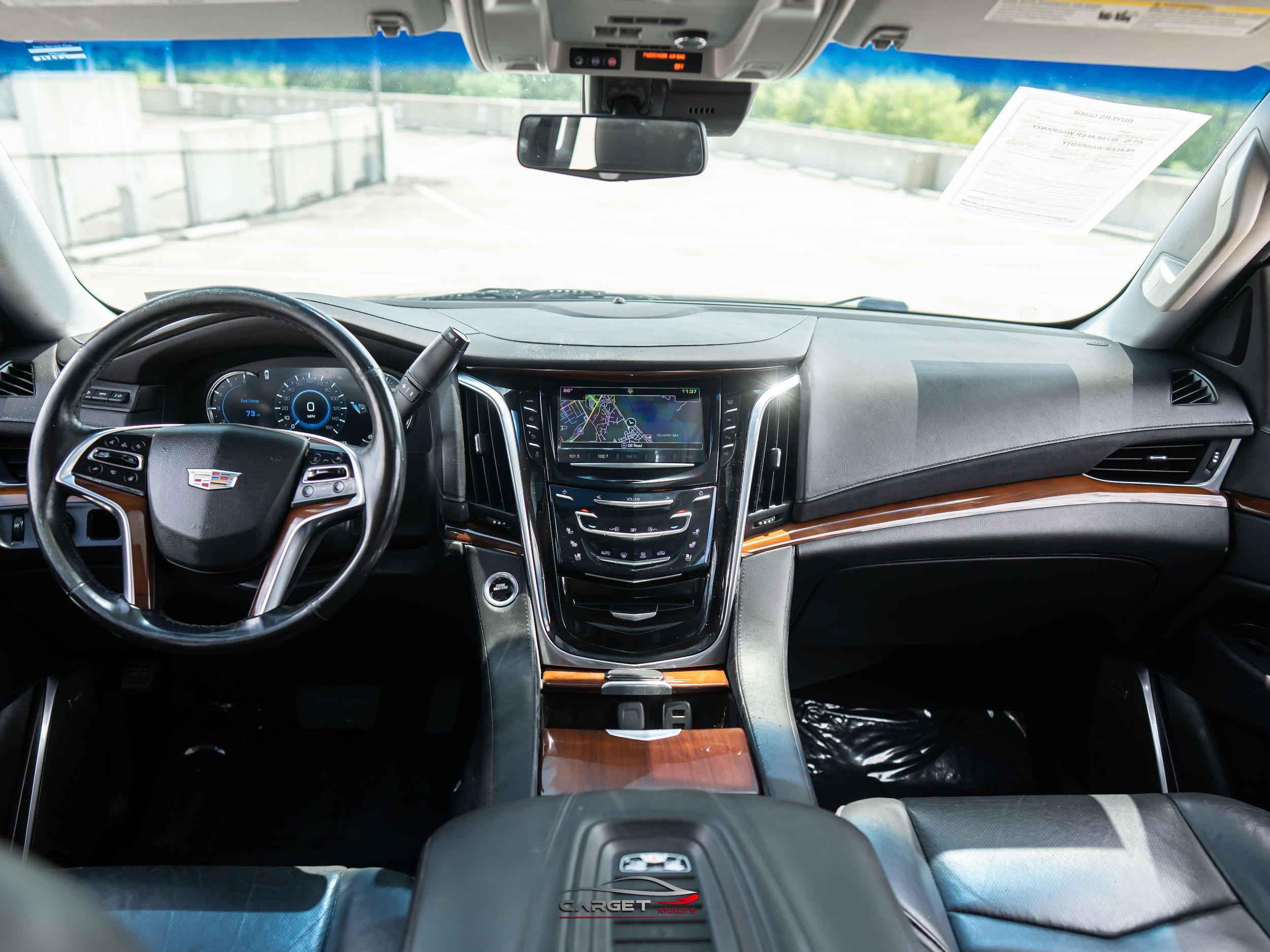 Used 2018 Cadillac Escalade ESV Luxury RWD image 14