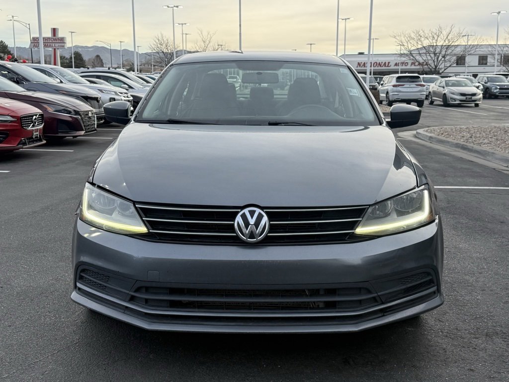 Used 2017 Volkswagen Jetta S image 2