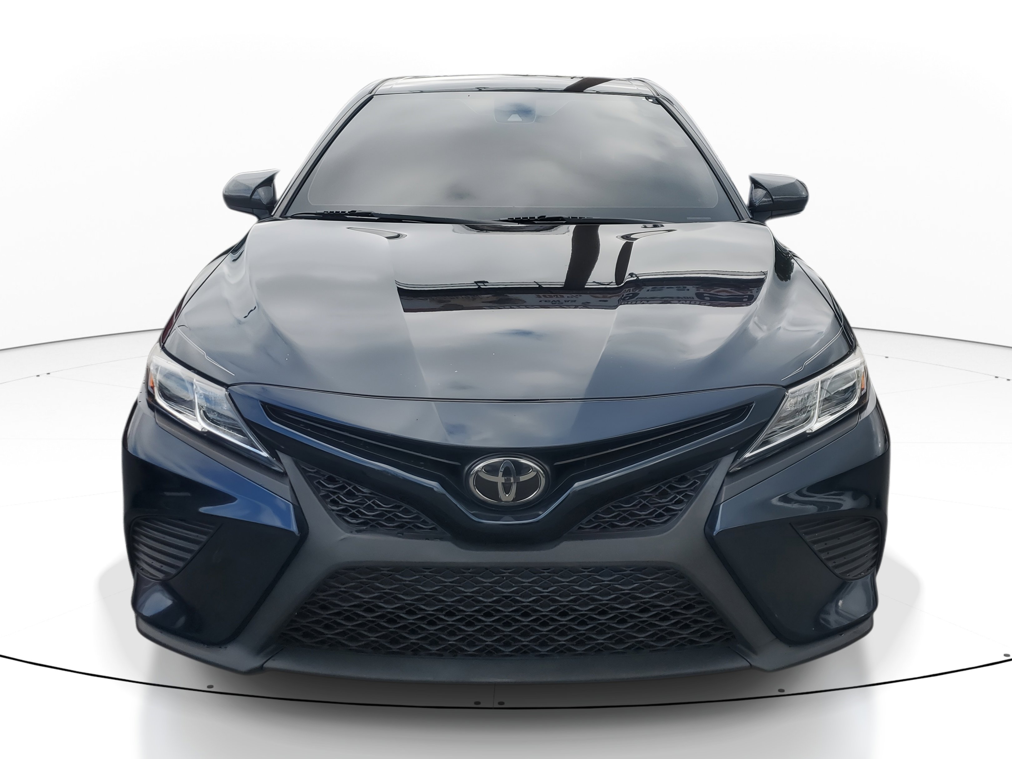 Used 2023 Volvo XC60 B6 Ultimate image 2