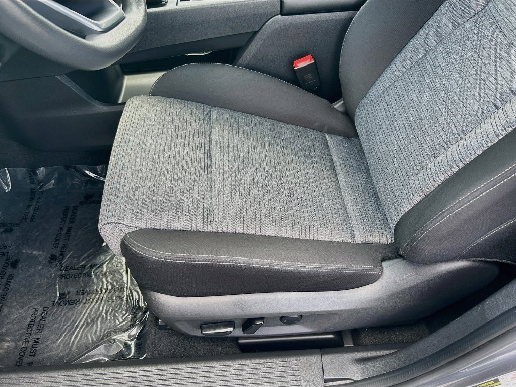 Used 2023 Nissan Rogue SV FWD image 18