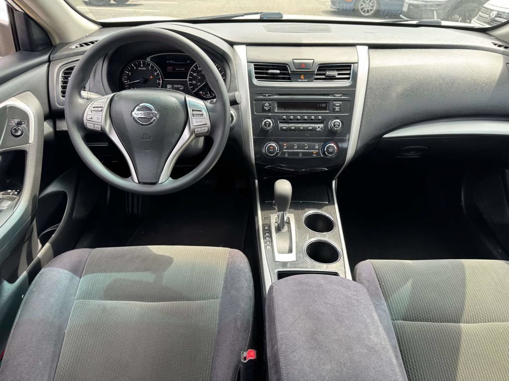 Used 2013 Nissan Altima 2.5 S FWD image 12