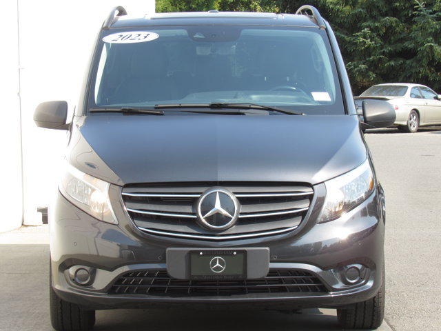 Used 2023 Mercedes-Benz Metris Passenger image 3
