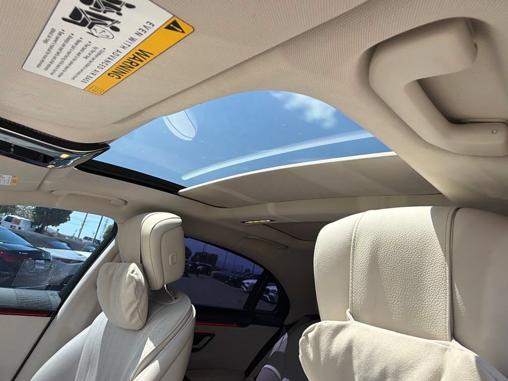 Certified 2023 Mercedes-Benz S 500 4MATIC image 24
