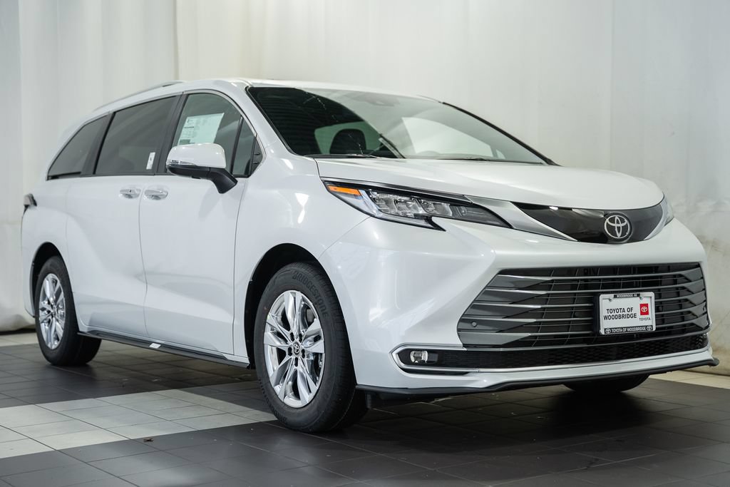 New 2026 Toyota Sienna Limited