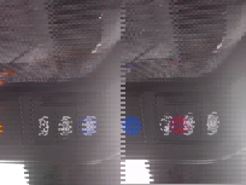 Used 2024 Chevrolet Trax RS w/ Sunroof Package image 42