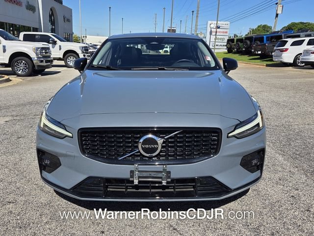 Used 2024 Volvo S60 B5 Core FWD video 2
