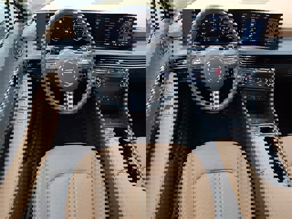 Used 2025 Hyundai Sonata Limited image 10